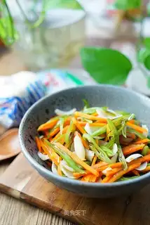 Carrot and lilies