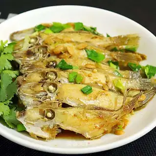 Half-cooked bean sauce
