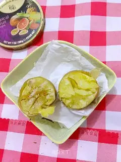Baked potatoes