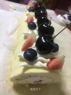 Strawberry rolls