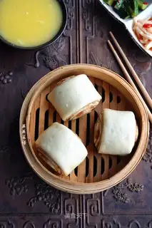Sofa rolls