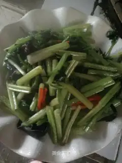 Clear the celery