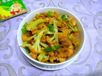 A pot of casserole