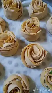 Rose roll steam