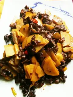 Beef fried potatoes