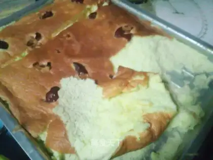 Red-tree cake