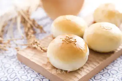 Fresh meat mooncake