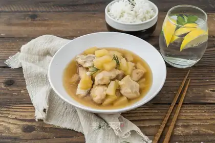 Pineapple sweet chicken