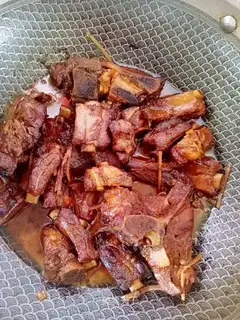 Red burn ribs