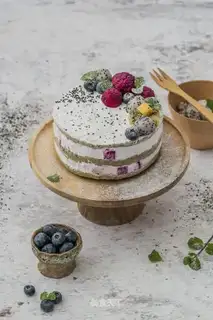 Black sesame nudity cake