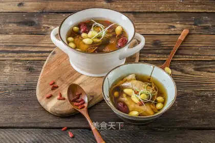 Silver almond herbs soup