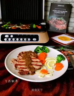 Garlic black pork chops