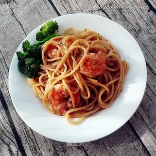 Black pepper shrimp pasta