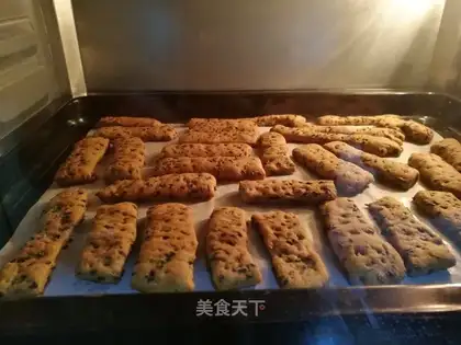 All wheat sesame cookies