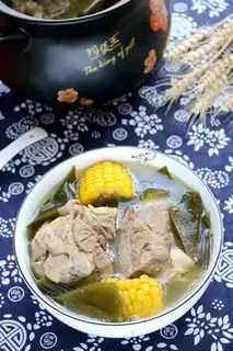 Sea-coated corn drum bone soup