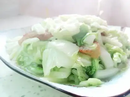 Fried pork cabbage