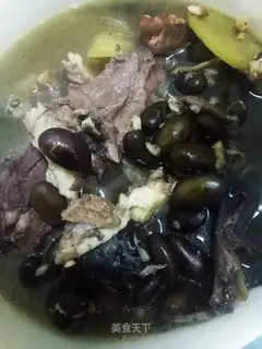 Black bean pond lice soup