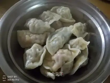Cooking dumplings