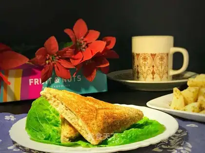 Toast triangle