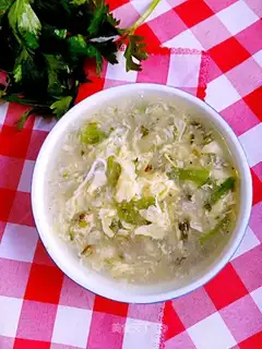 Celery eggs and spicy soup