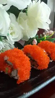 Fish reverse sushi