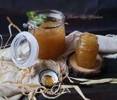 Homemade honey tea