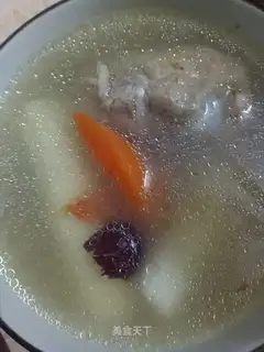 ♪ Carrot bone soup ♪