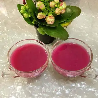 Pyro-blue apple juice