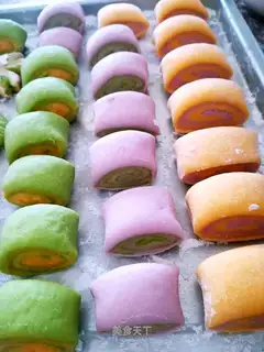 Colored buns