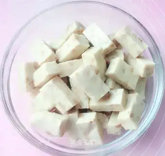 Cow Rolling Sugar