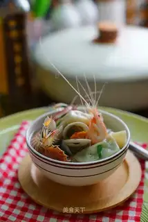 Seafood egg soup