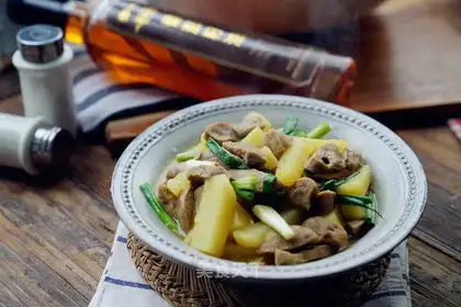 Curry potato beefball