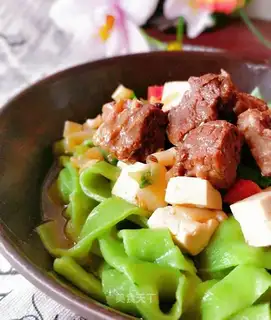 Big beef spinach noodles