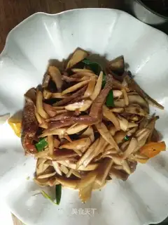 Chicken leg mushrooms