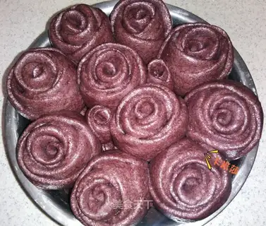 Black rice rolls