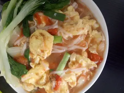 Tomato egg noodles