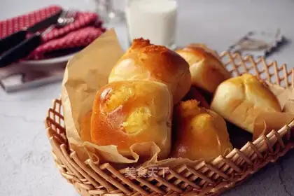 Coconut bread