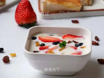 Yogurt strawberry