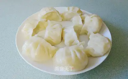 Egg cucumber onion steam