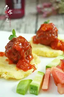 Cheese juice with potato salad
