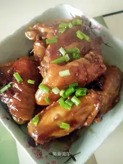 Red chicken wings