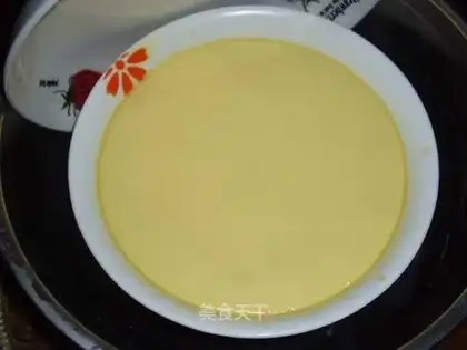 Steamed eggs