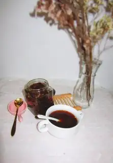 Red sugar ginger dates