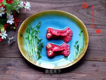 Red goldfish soup