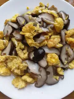Shroom fried eggs