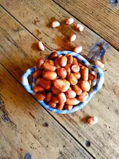 Salt peanuts