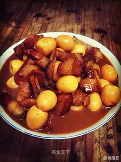 Quail egg red pork