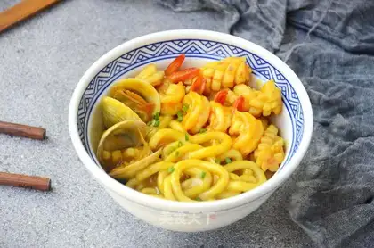 Curry seafood and winter noodles
