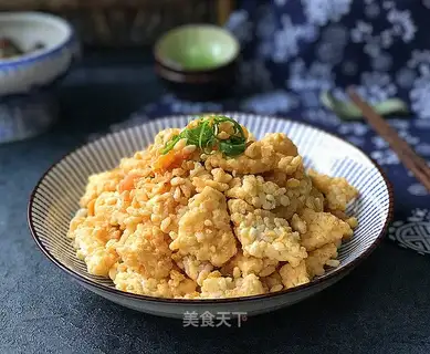 The salted egg jar
