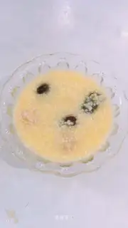 Little rice porridge with red dates
